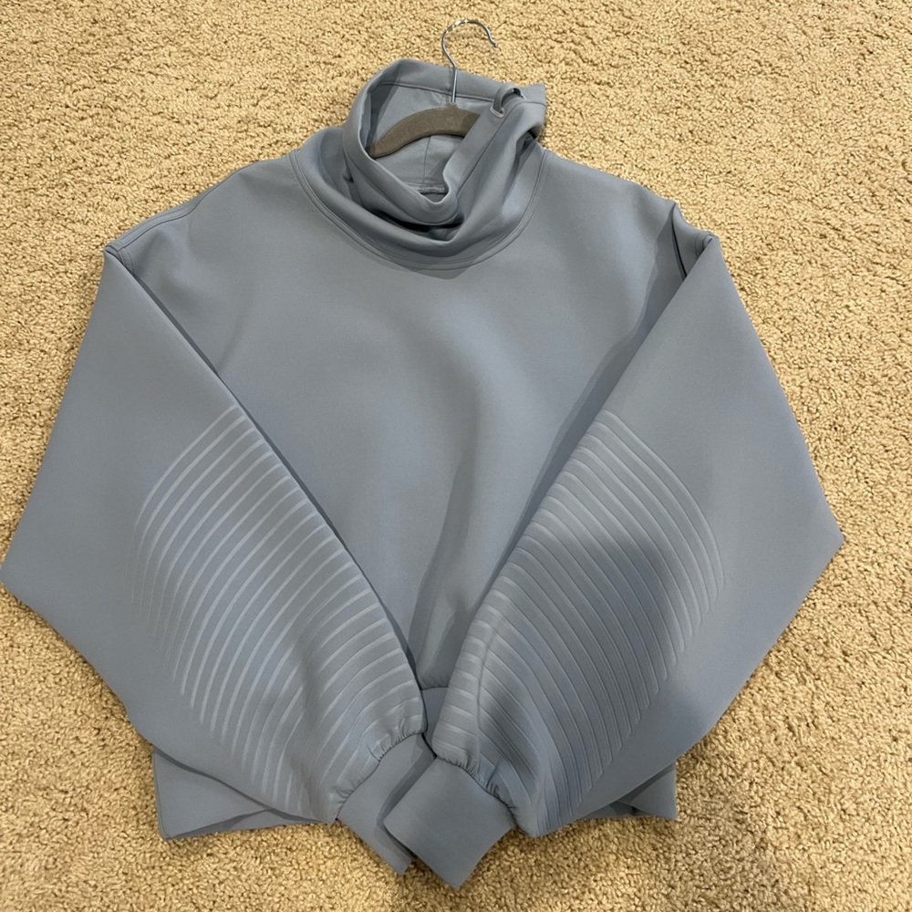 Lululemon Mock Neck Pullover